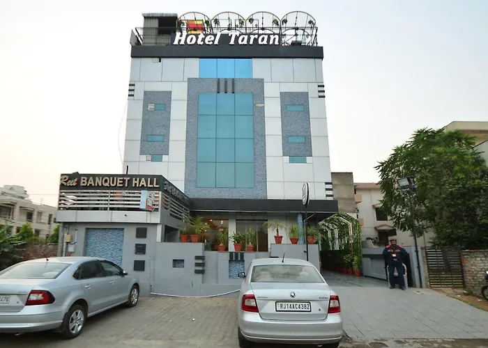 Oyo 23608 Hotel Fun Jaipur